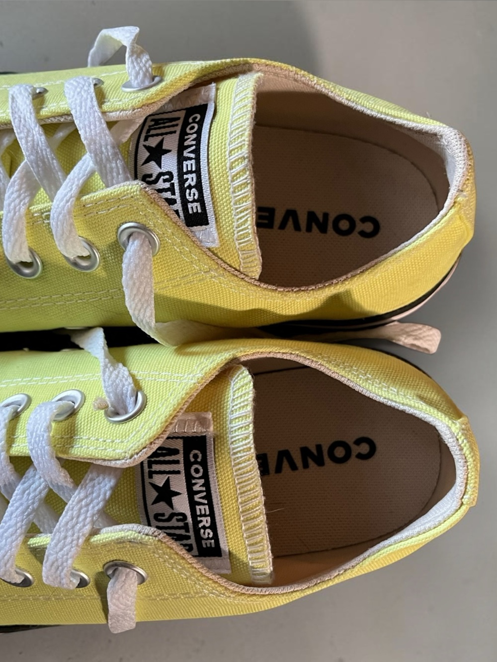 ON HOLD - Converse Chuck Taylor All Star Low Light Yellow Women’s 8 Men’s 6 - Picture 10 of 12